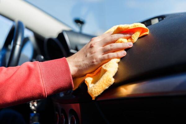 Otomobilinizi detaylı olarak temizlemenin yolları