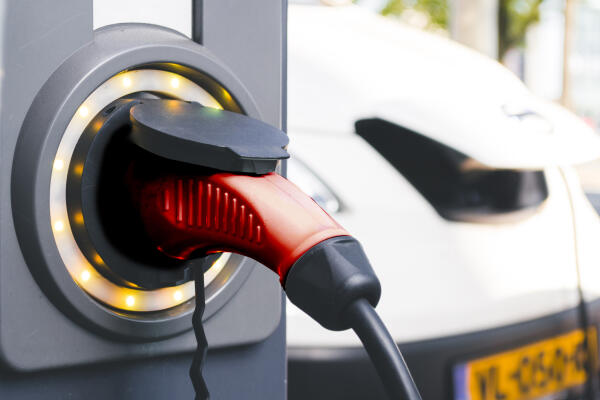 Elektrikli ve hibrit arabalar hakkında bilmeniz gereken her şey